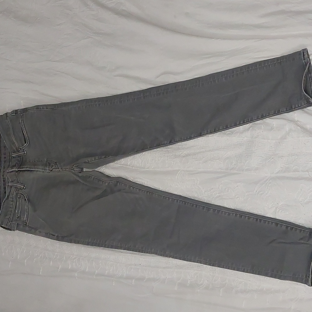 AE Airflex + Grey Jeans